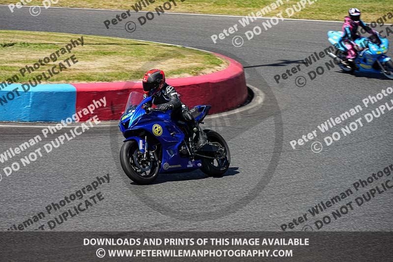 enduro digital images;event digital images;eventdigitalimages;mallory park;mallory park photographs;mallory park trackday;mallory park trackday photographs;no limits trackdays;peter wileman photography;racing digital images;trackday digital images;trackday photos